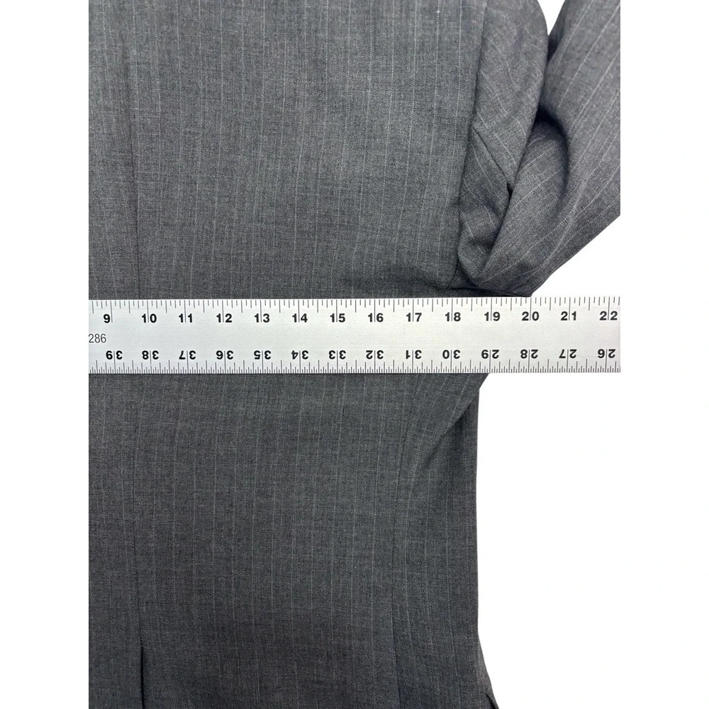 vtg Gray Pinstripe 38R 31x32 Oakton Ltd Wool Blend 2pc Pant Suit USA Flat Front
